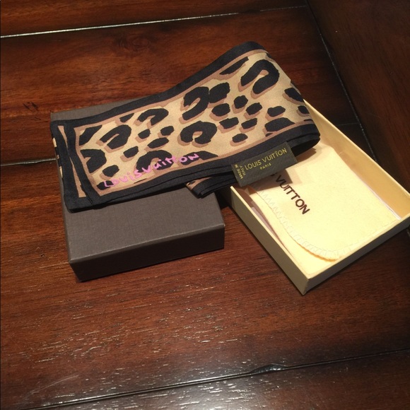 SOLD !!!!!!! New LOUIS VUITTON bandeau leopard ! - Picture 7 of 8